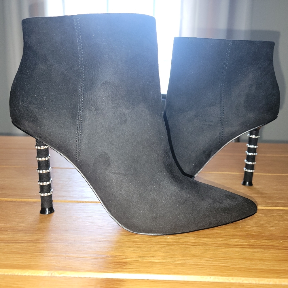 Jlo Jennifer Lopez Porchia 2 Faux Suede Heeled Ankle Bootie - Size 7